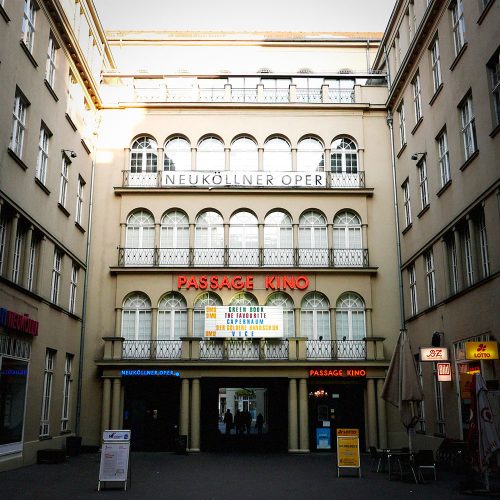 musik-cafe-kunst-berlin-architecture.jpg
